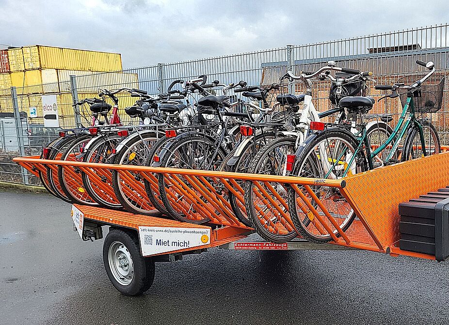 12 ausgemusterte Fahrräder werden in Unna übernommen 12 ausgemusterte Fahrräder werden in Unna übernommen