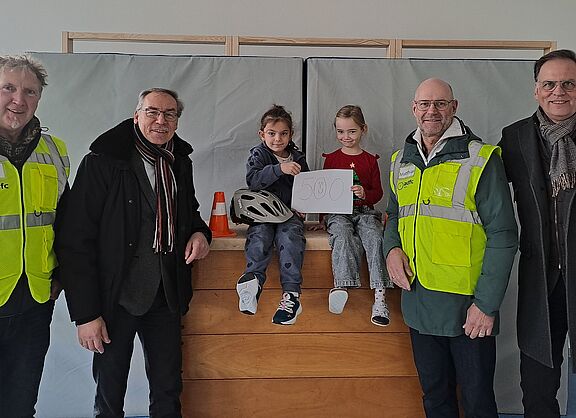 Spendenübergabe, von links: Detlef Fischer, Andreas Zaremba, Matthias Kappelhoff, Thomas Scheidle