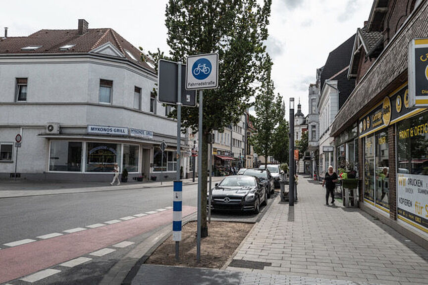 Fahrradstraße Cappenberger Straße in Richtung Stadtmitte Fahrradstraße Cappenberger Straße in Richtung Stadtmitte