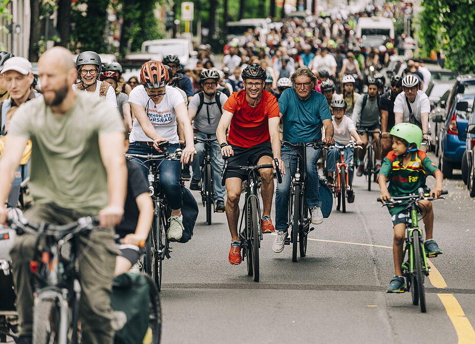 ADFC-Sternfahrt in Berlin 2025 ADFC-Sternfahrt in Berlin - Zehntausende unterwegs